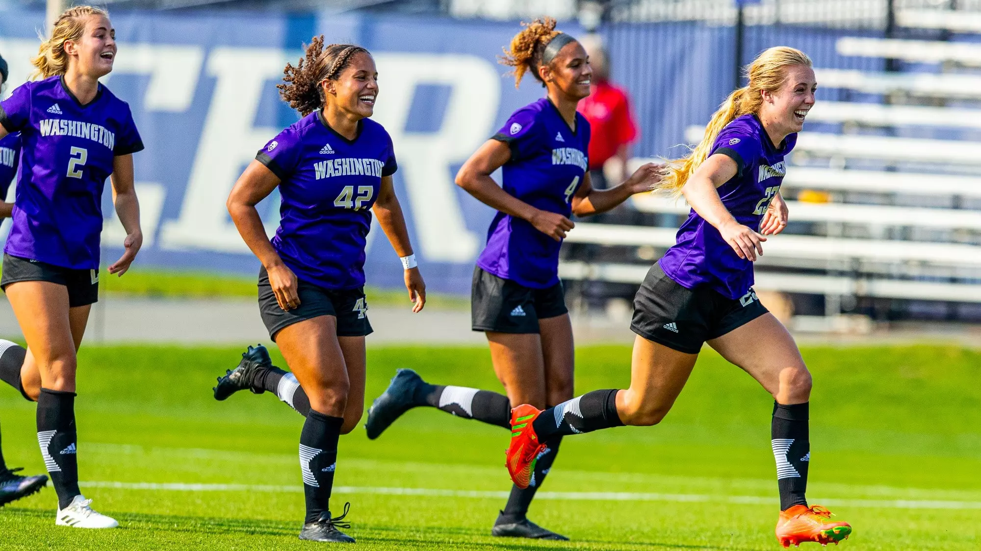 队策略在N 队策略在N